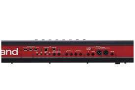 ROLAND FANTOM 8 Synthesiser Workstation