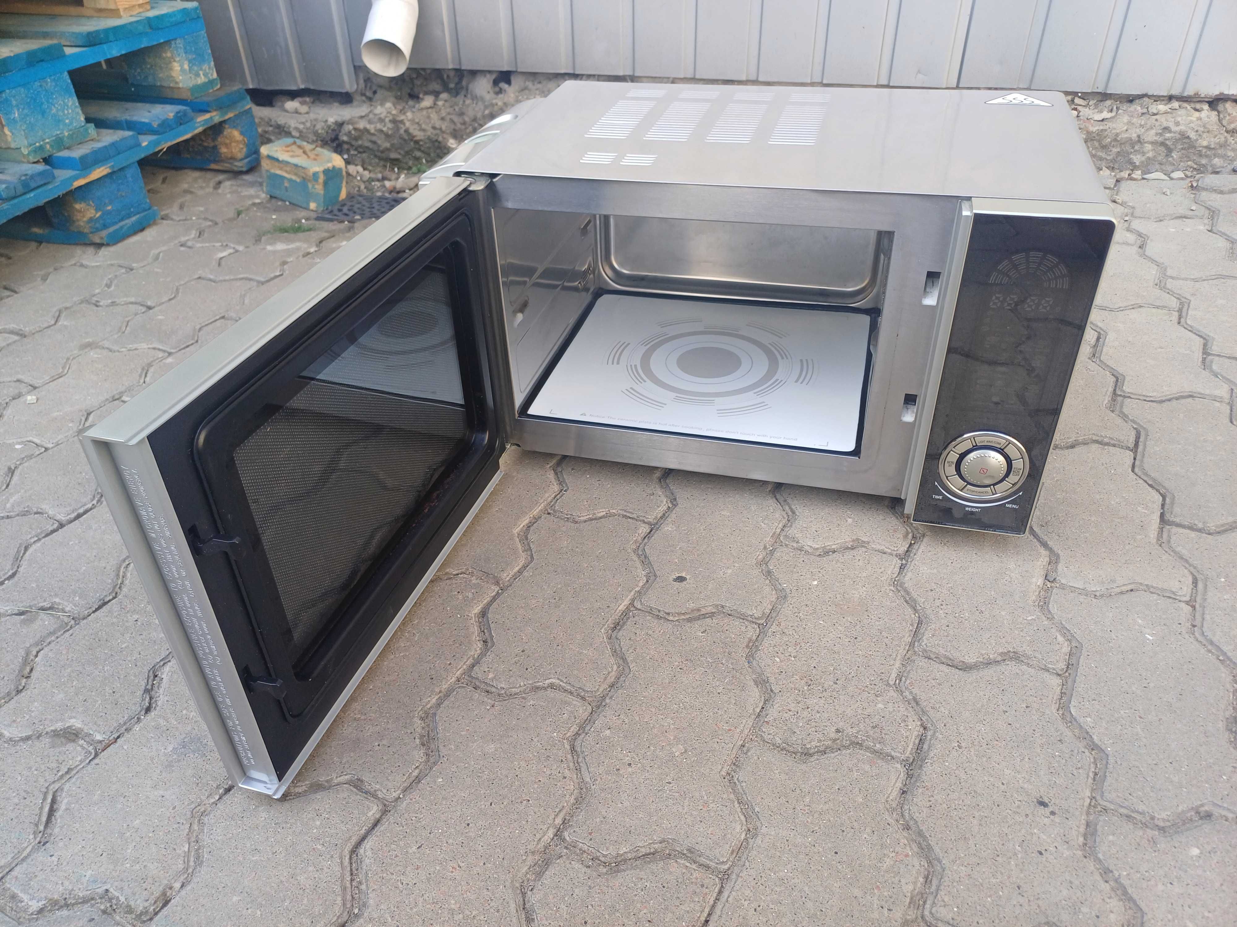 Микроволновая печь пароварка Bomann MWG 1212 D CB с функцией гриля