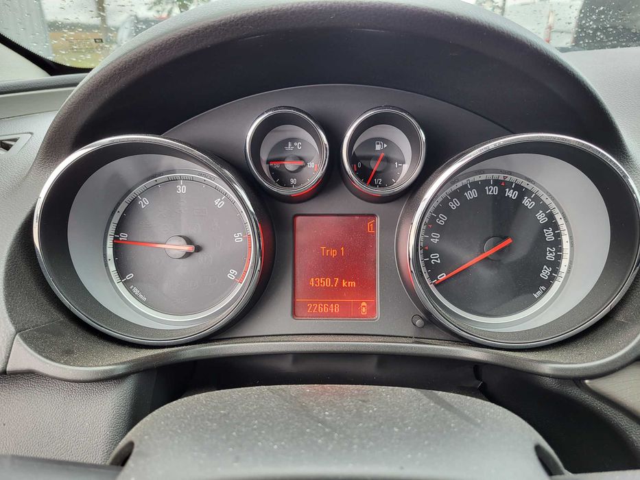 Opel Insygnia 2.0 CDTI Sedan z Niemiec