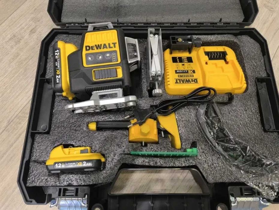 Нивелир 360 лазерный уровень 4d/лазерний рівень нівелір 2 акб