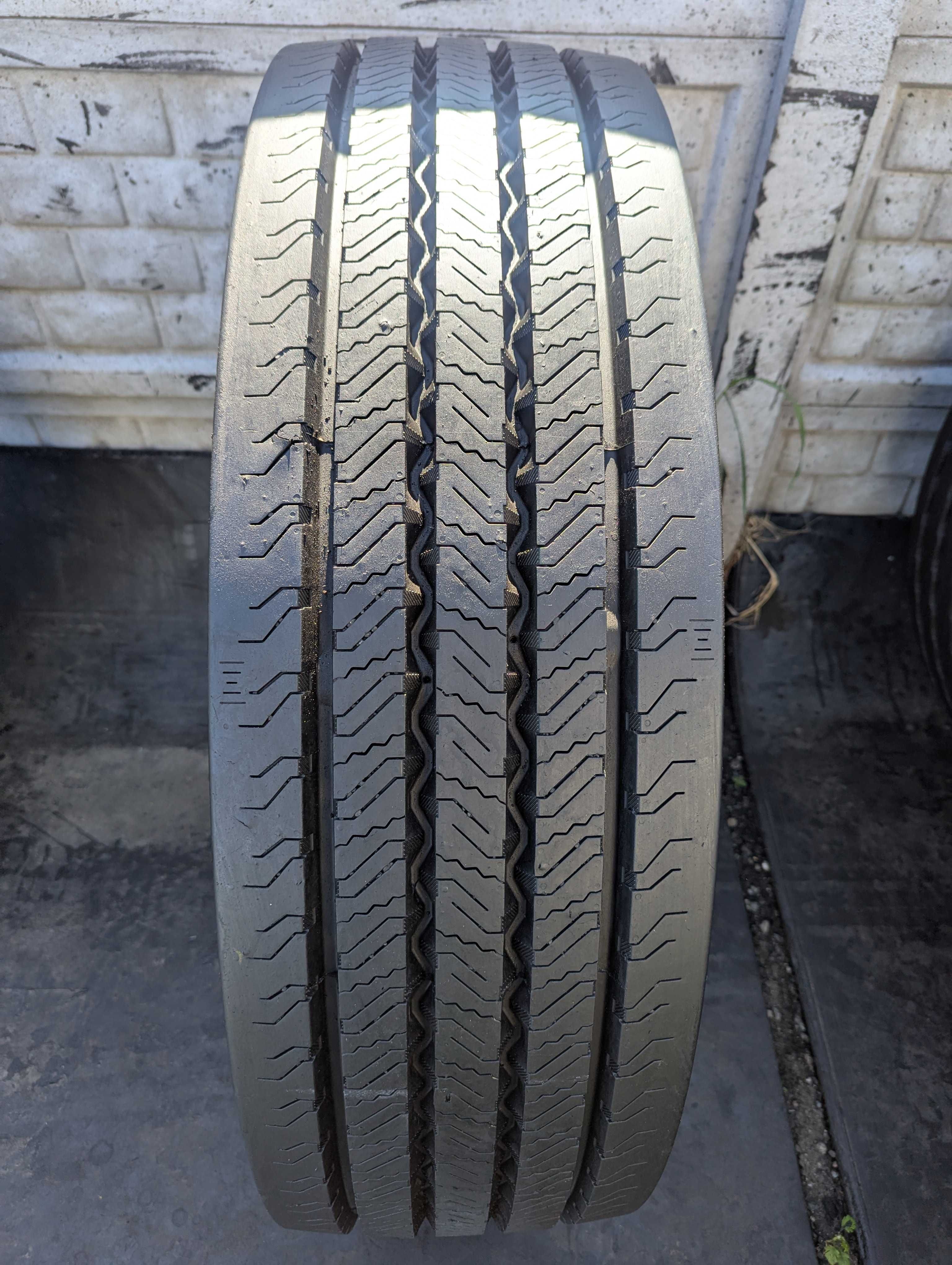 315/80R22.5 Continental Hybrid HS3 przód