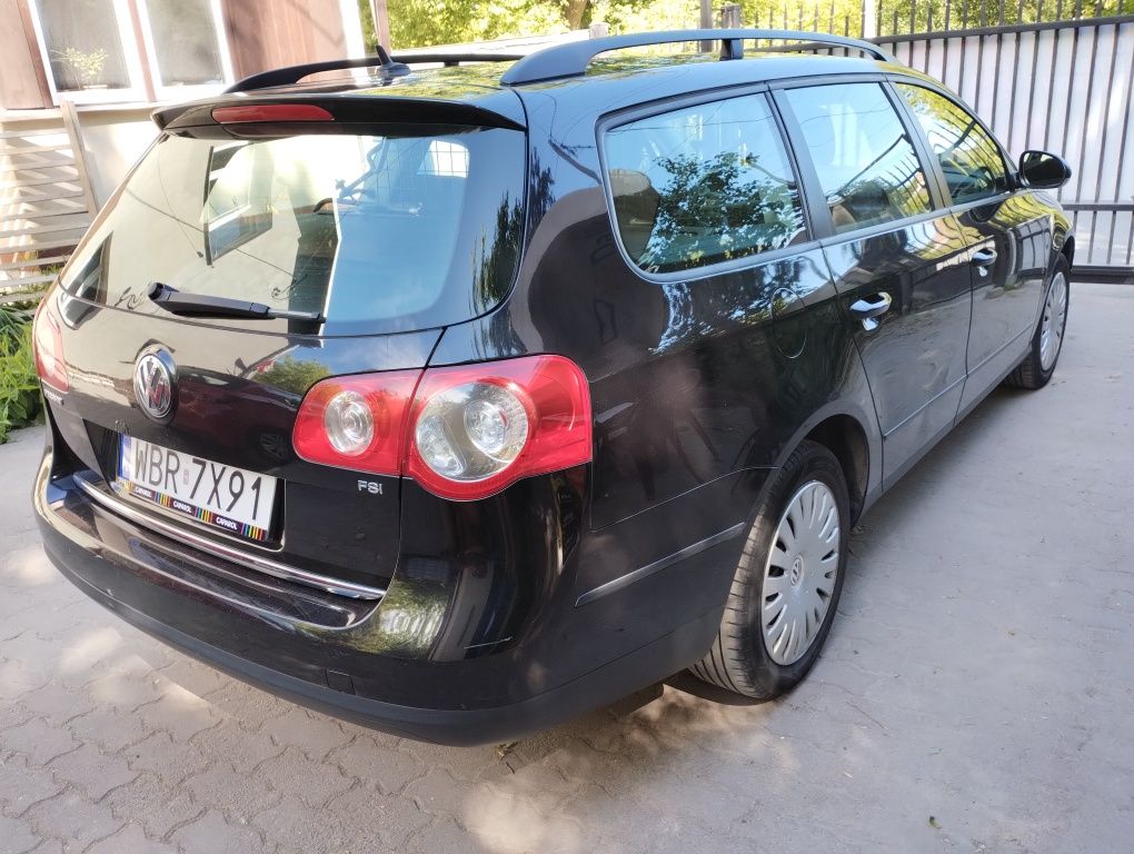 Passat B6 benzyna 1,6 FSI sprawny niezawodny z OC i PT do grudnia