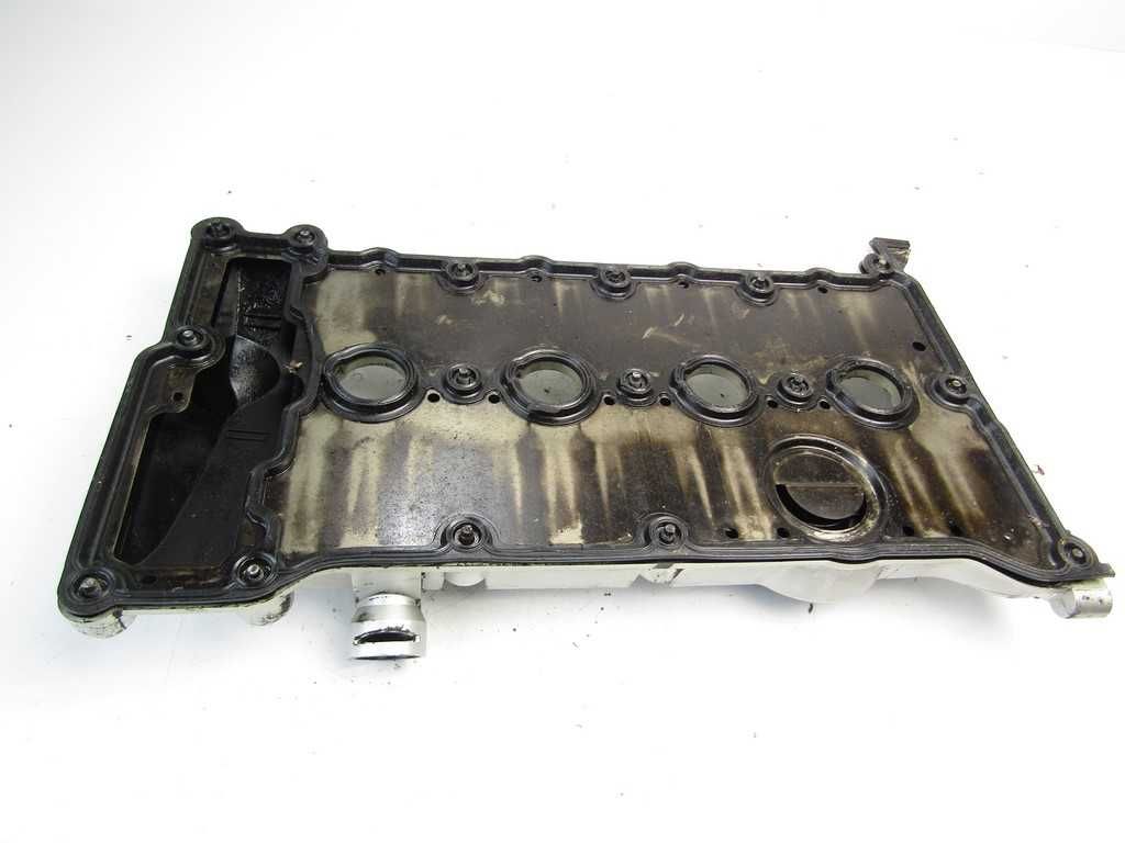 Audi A4 B6 B7 2.0 20v ALT pokrywa zaworów