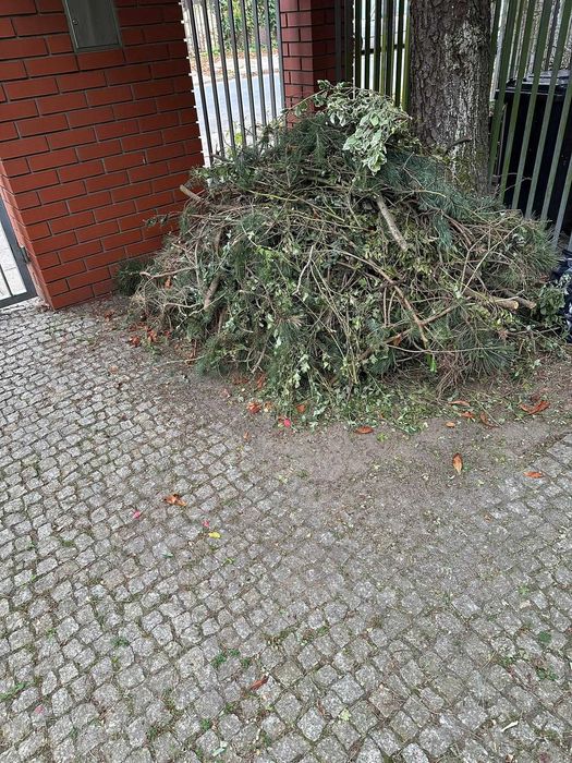 OPRÓŻNIANIE domów, strychów, garaży. WYWÓZ gabarytów