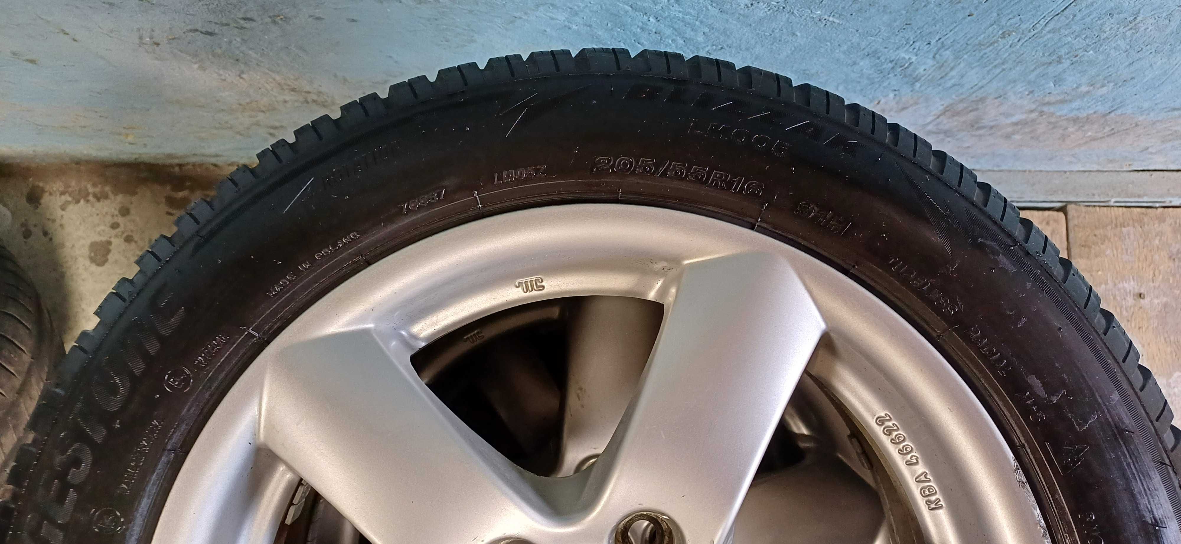 Диски з шинами R16 5х112 BRIDGESTONE 205х55 фольксваген, шкода