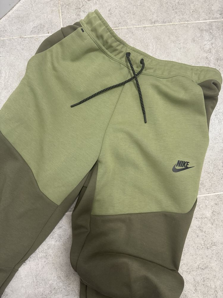 Штани найк теч фліс nike tesh fleece