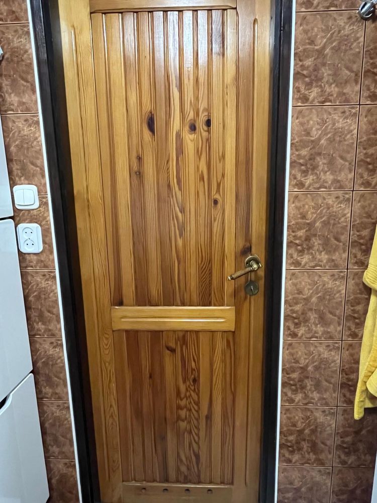 Drewniane drzwi przylgowe - 6 szt.