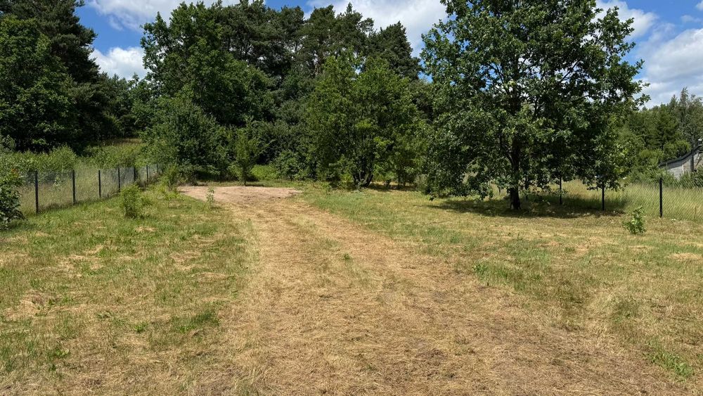Biejków. Działka rekreacyjna 2003 m² z dostępem do mediów