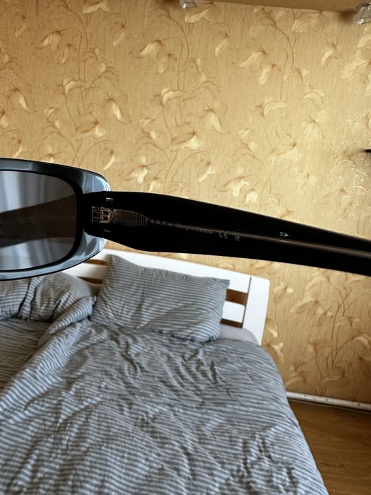 Сонцезахисні окуляри від фірми «casta»