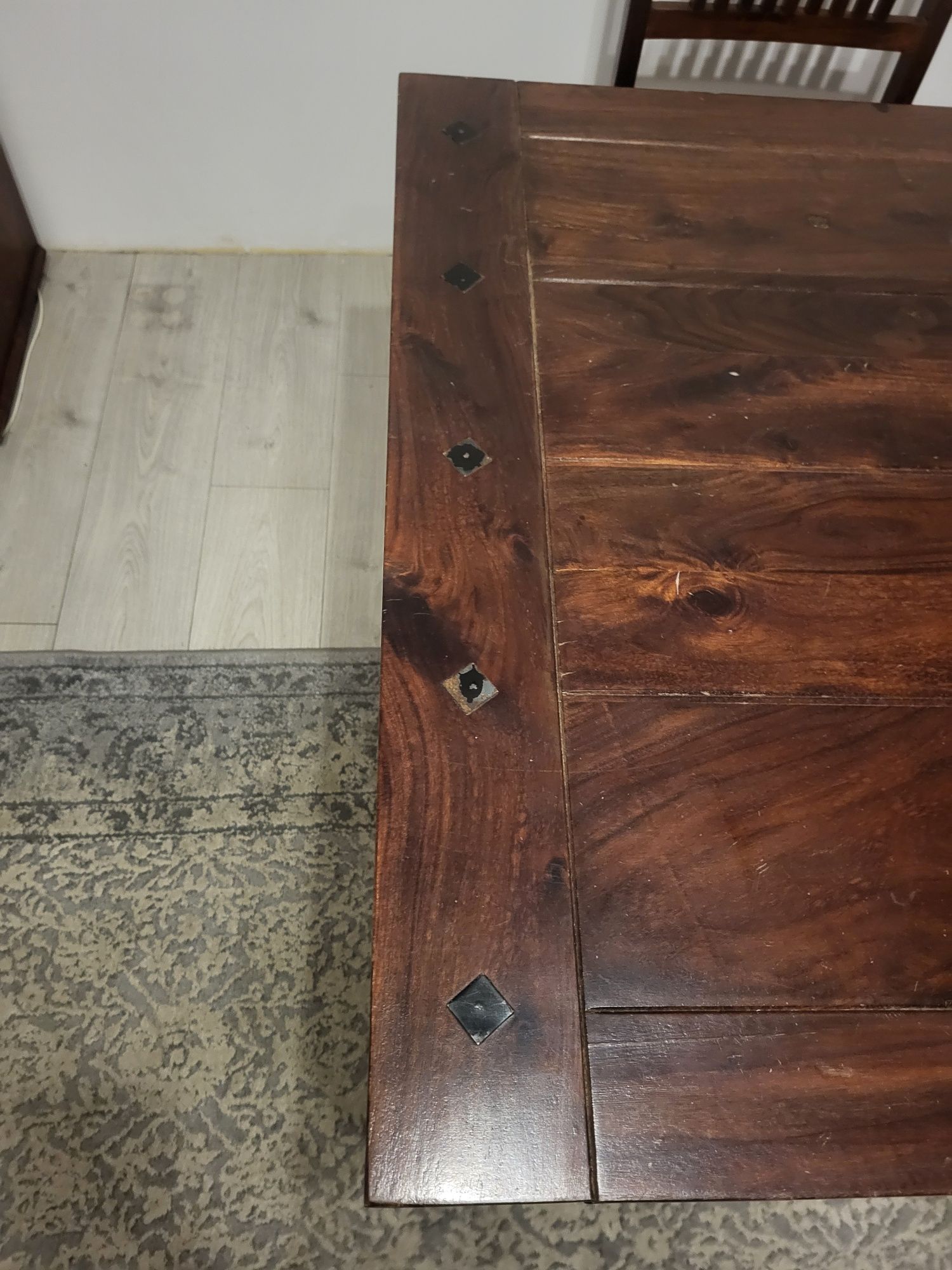 Stół 180×90 w stylu kolonialnym plus 5/6 krzeseł