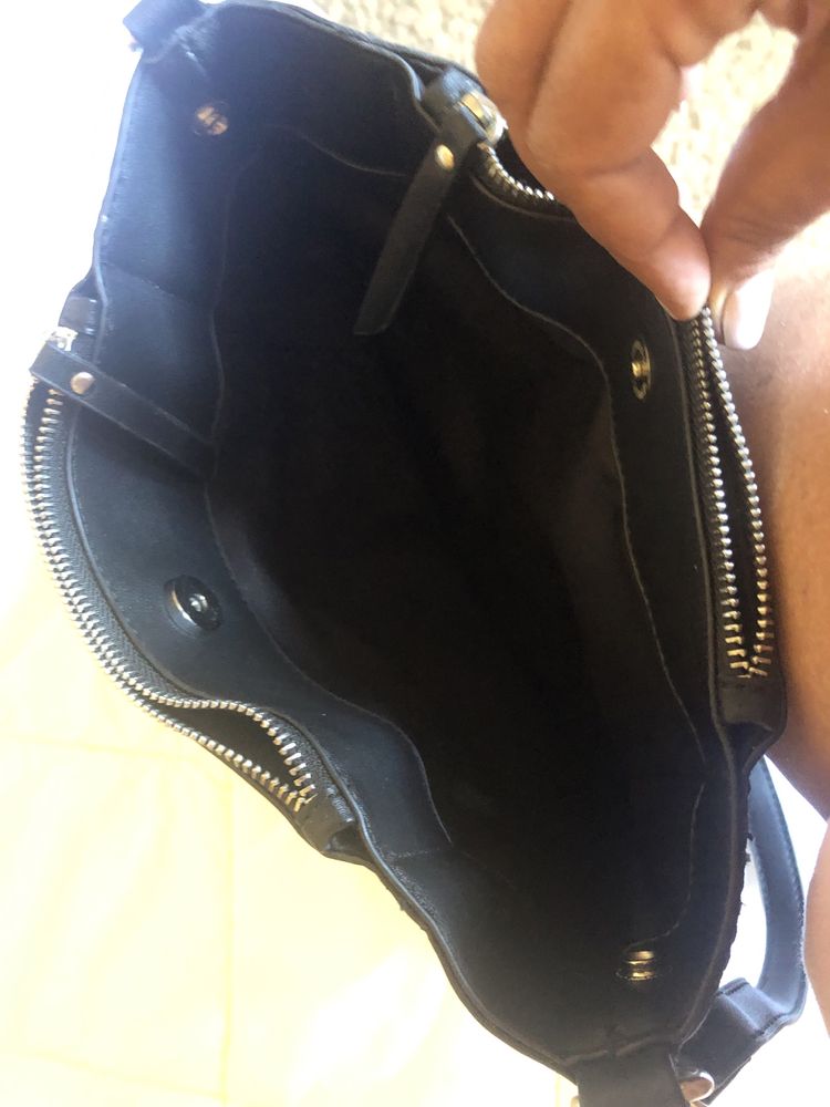 Bolsa tiracolo senhora elegante e espacosa