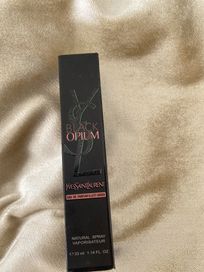 Yves Saint Laurent Black Opium Illicit Green