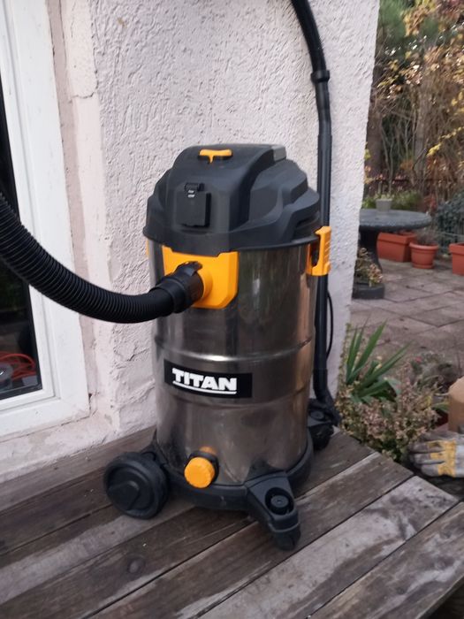 Odkurzacz Titan  1500 W
