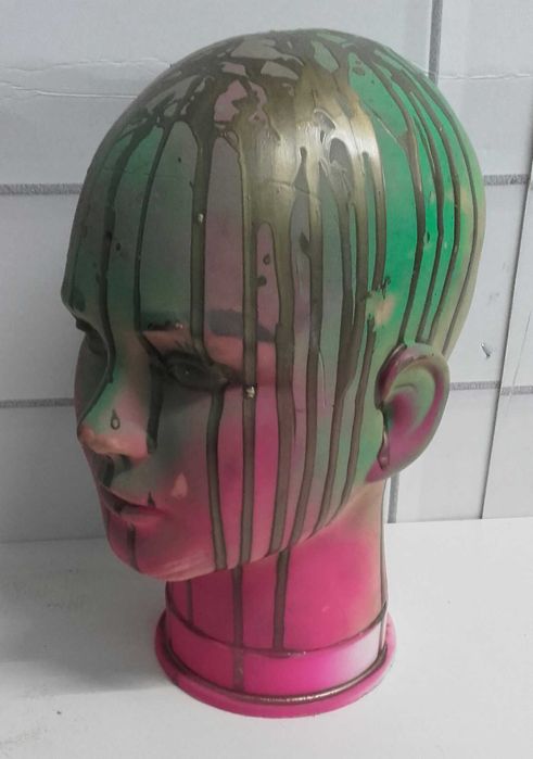 Busto feminino pop art. Colectores.