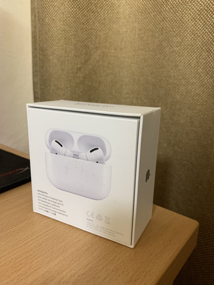 Коробка AirPods pro + накладки, оригінал