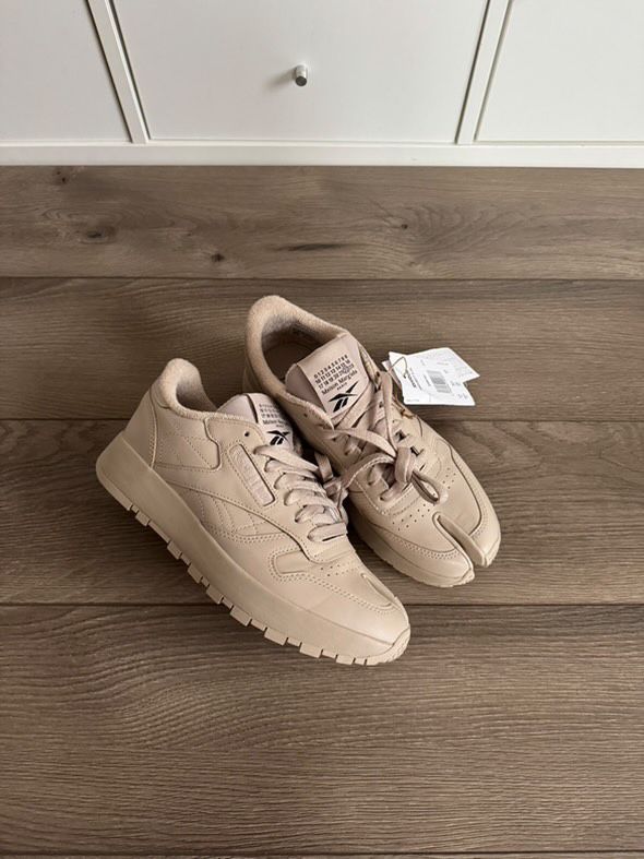 Кроссовки Reebok Classic Leather Tabi X Maison Margiela