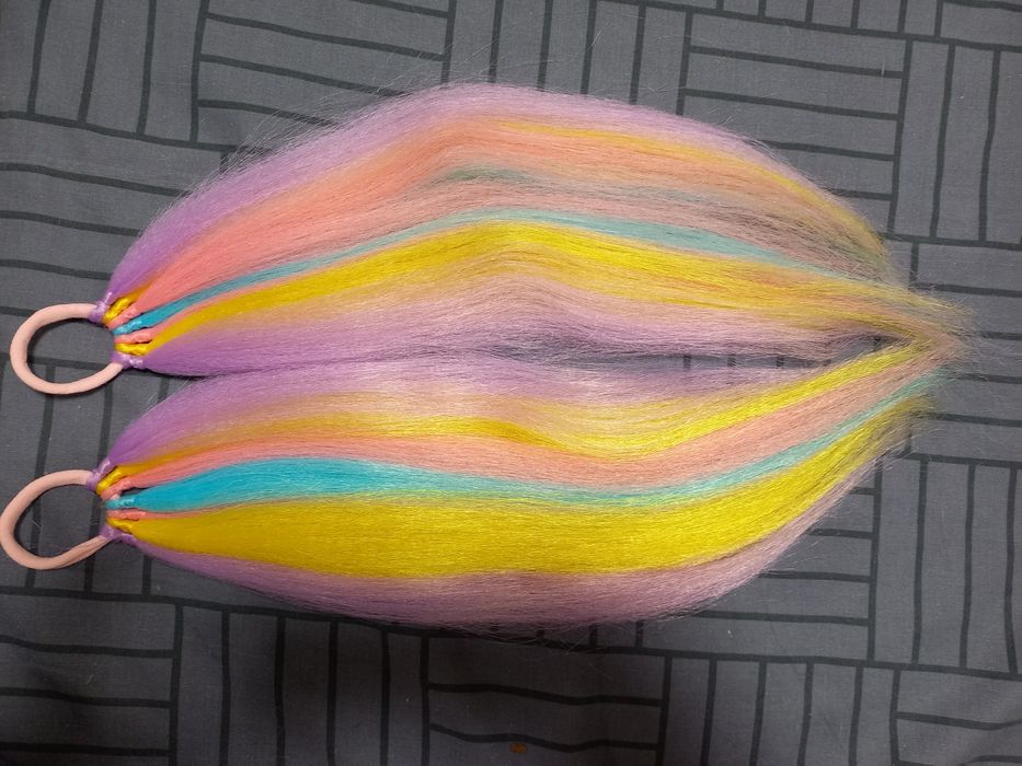 Канеколон хвостиком