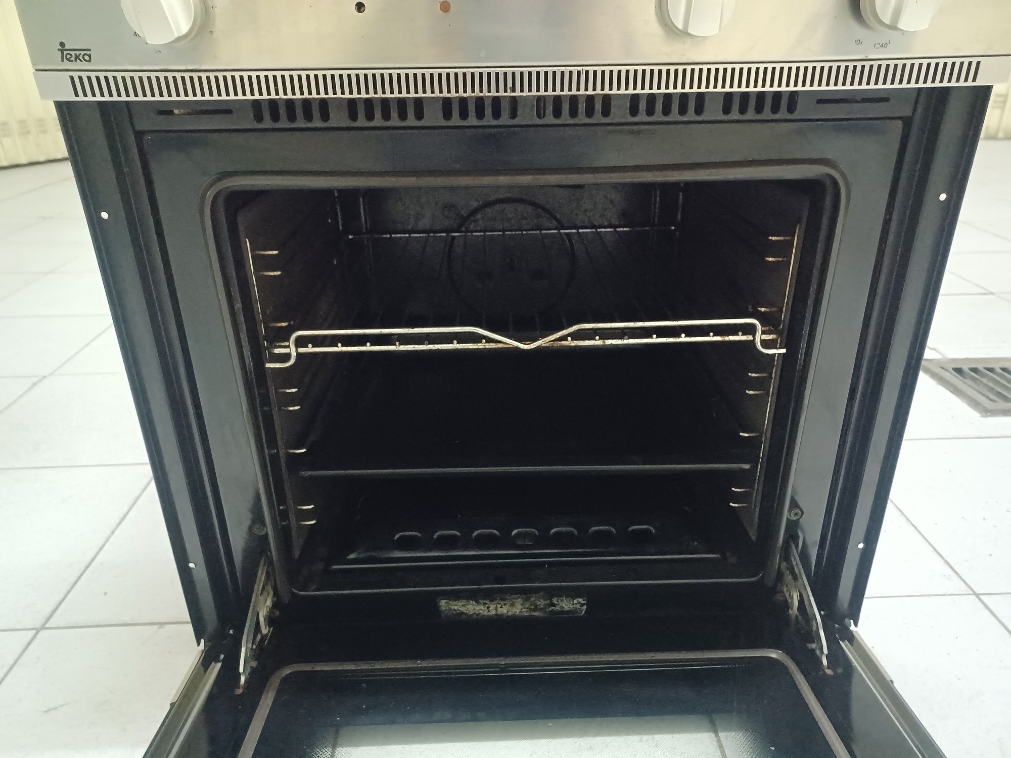 Placa a gás natural e forno a gás e eléctrico Teka