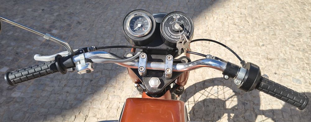 Vilar Perfecta com motor Zundapp