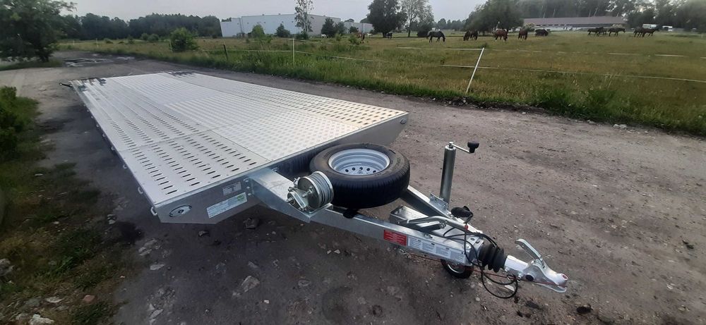 Wynajem lawety Warszawa, przyczepy