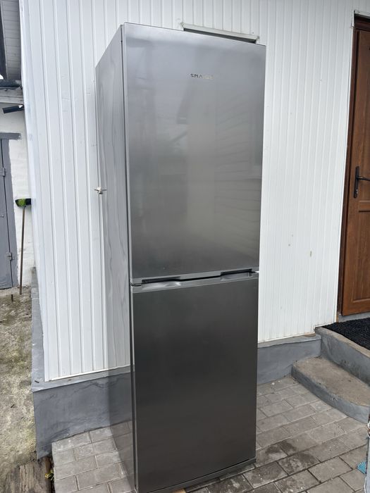 Холодильник в чудовому стані