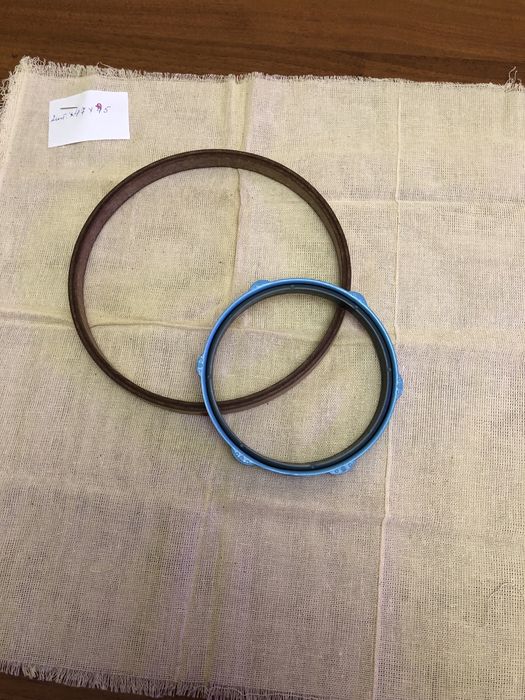 Грибочек для штопки ,пяльца , пуговицы