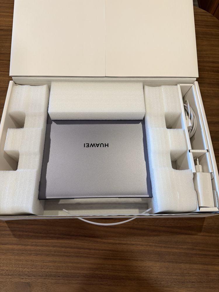 Portátil Huawei MateBook 13 AMD Ryzen 7 - 16GB - 512GB