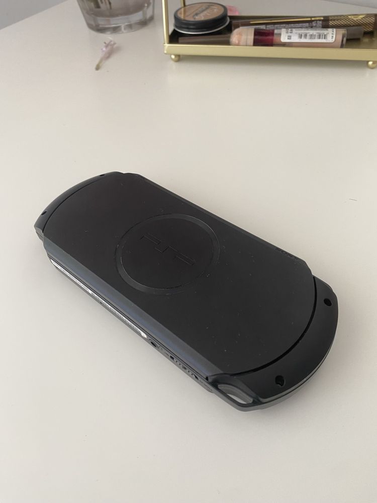 Sony PSP e 1004 street