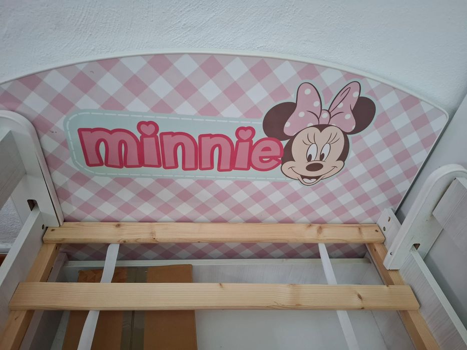 Cama minnie c/colchão e traves laterais