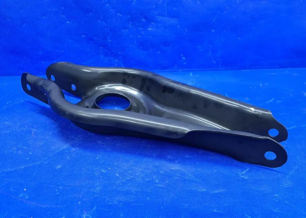 Braco controlo suspensao traseira Tesla Model 3