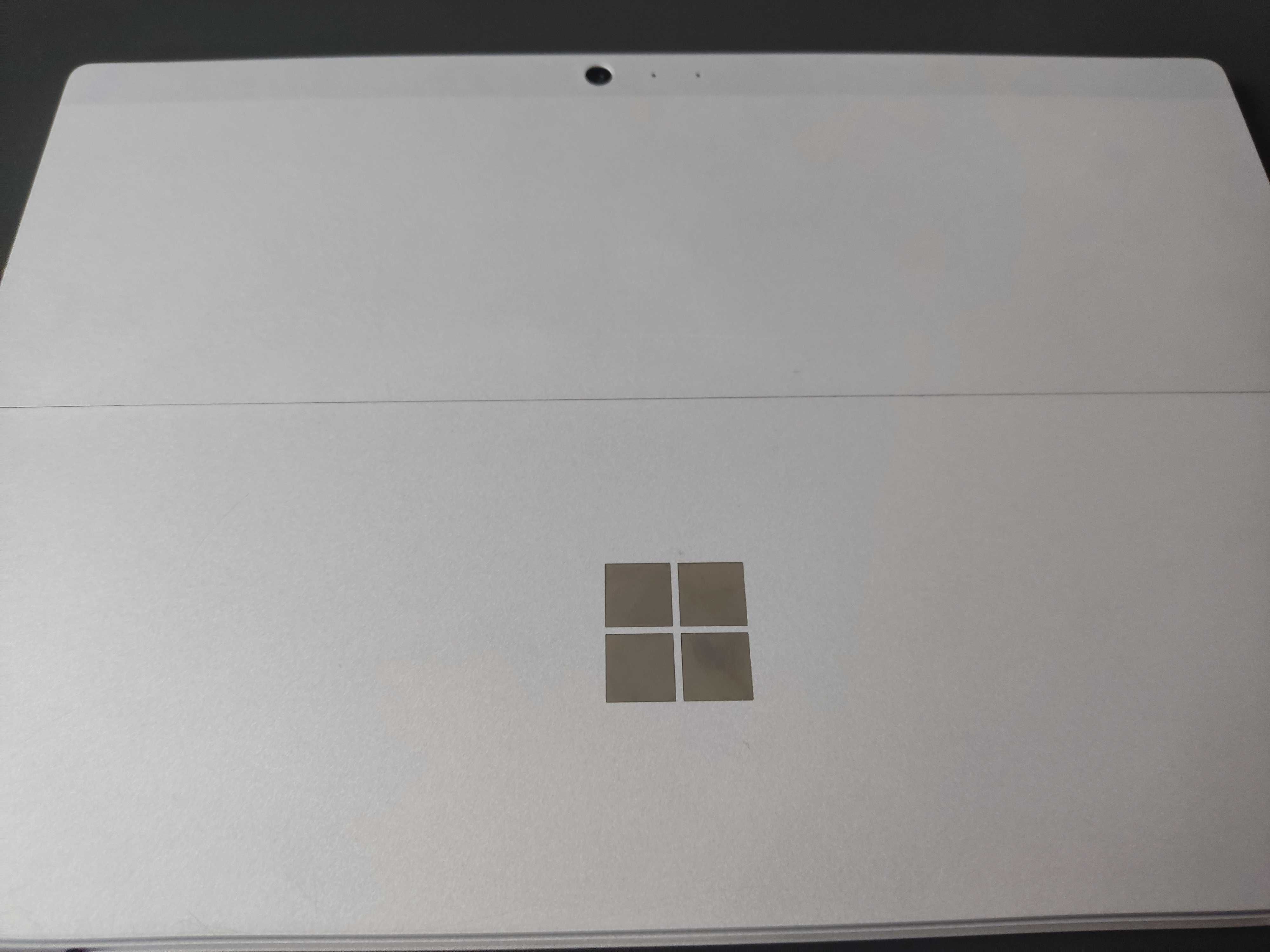 Laptop Microsoft Surface Pro 1807 8 GB / 256 GB srebrny