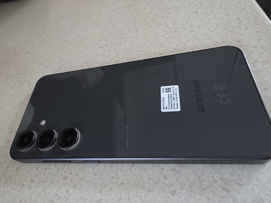 Samsung S 24 FE .