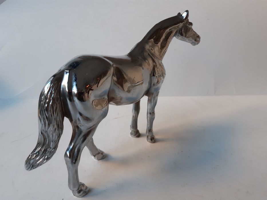 Cavalo Prateado - Metal