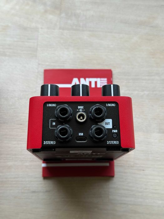 Universal Audio UAFX ANTI 1992 High Gain Amp - jak EVH , do gitary