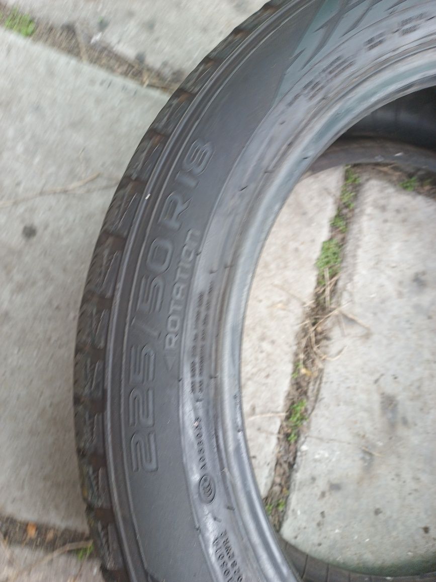 Одна шина 225/50/18 Nokian