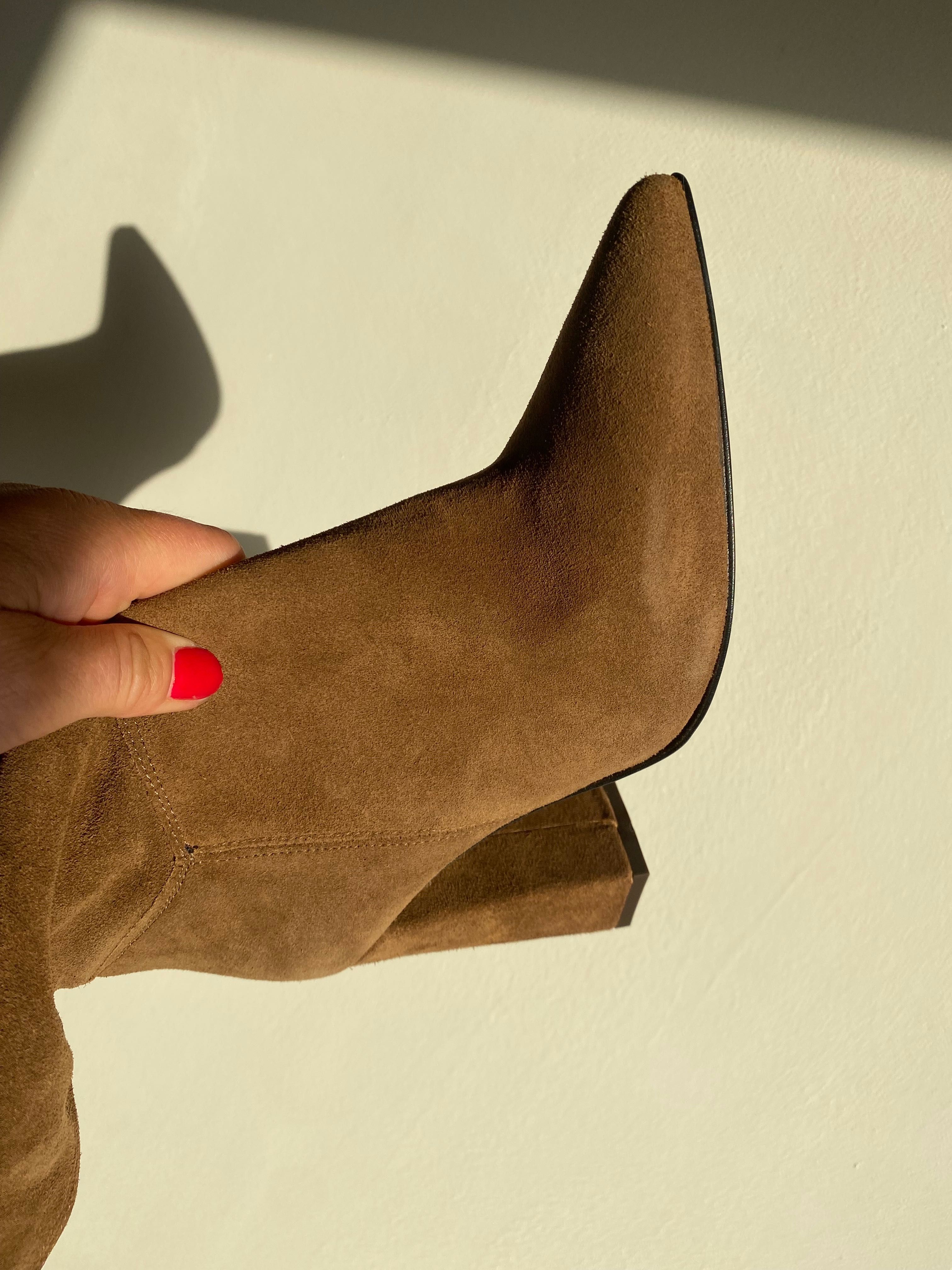 NOVAS Botas de cano alto PROF