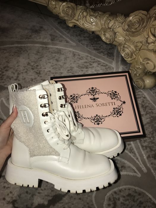 Шкіряні Черевики Helena Soretti