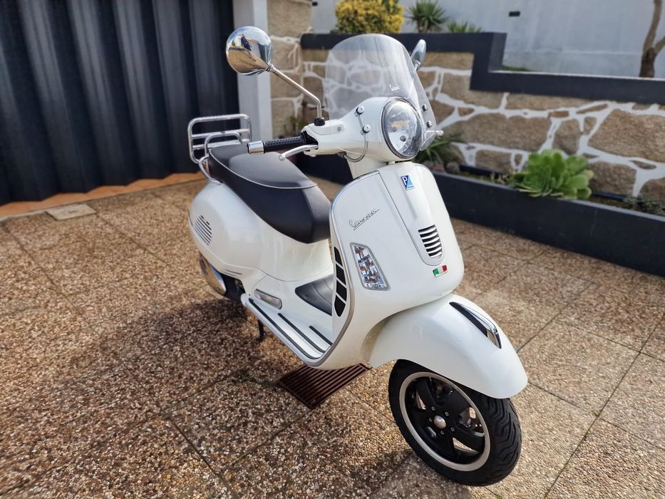 Vespa GTS 300 ie