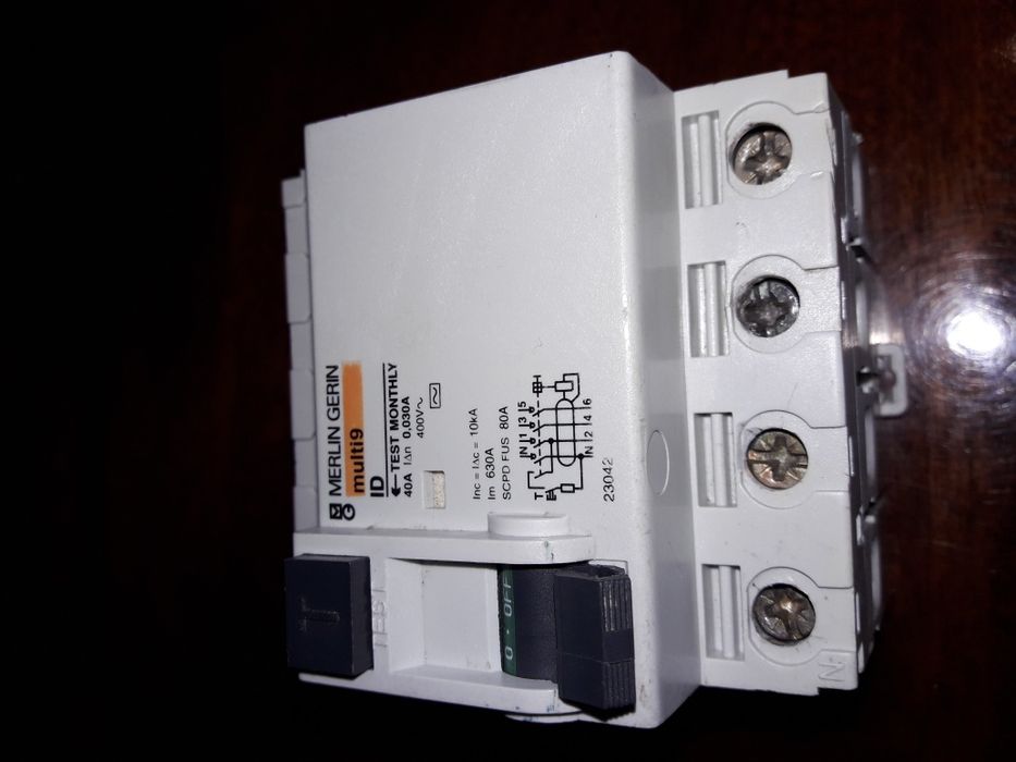 Автоматический выключатель