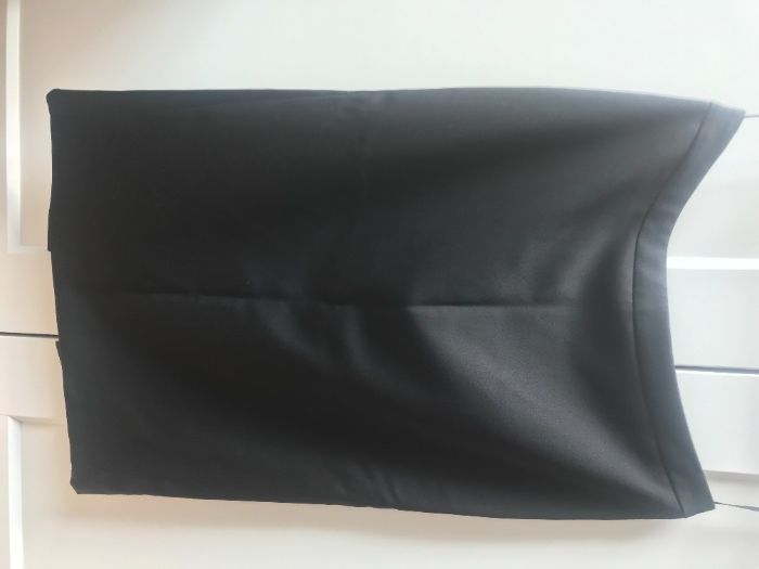 Ołówkowa czarna spódnica Makalu r. 36