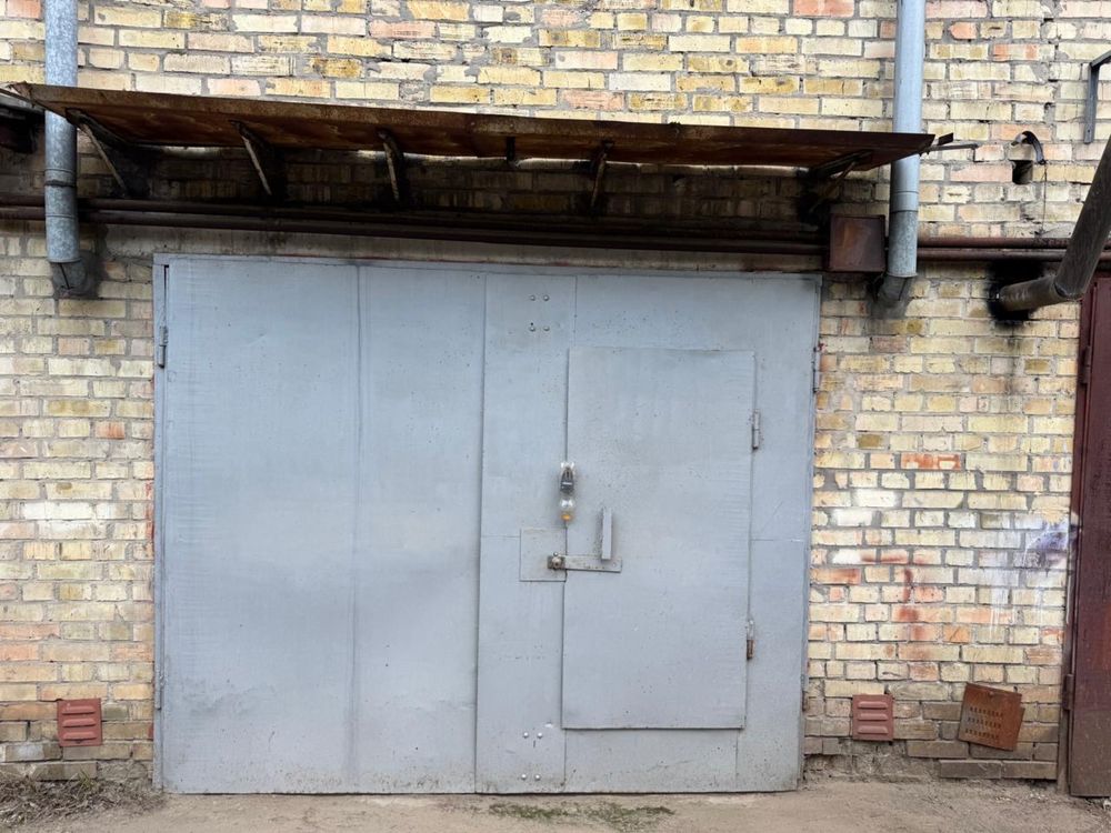 Продам гараж на 40 кв метрів, кооператив «Явір»