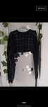 Sweter crop top.