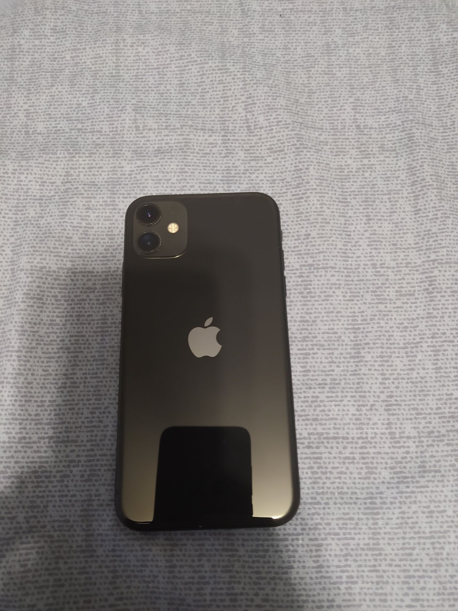 Продам Iphone 11 64 гб