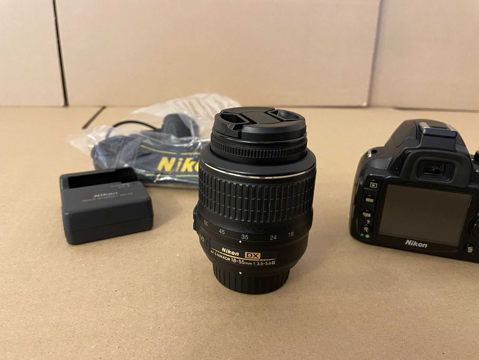 Lustrzanka Nikon D60 + obiektyw DX 18-55 j. Nowa Legendarna Gwarancja