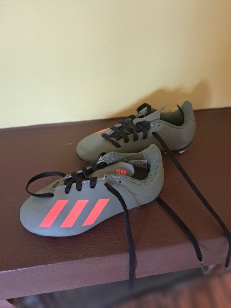 Chuteiras Criança Adidas 28