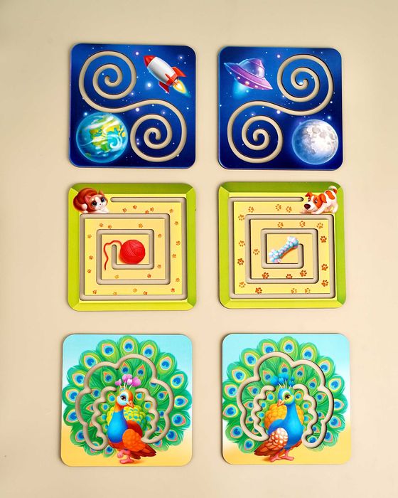 Dwupółkulowe tablice-labirynty „Dwie ręce”