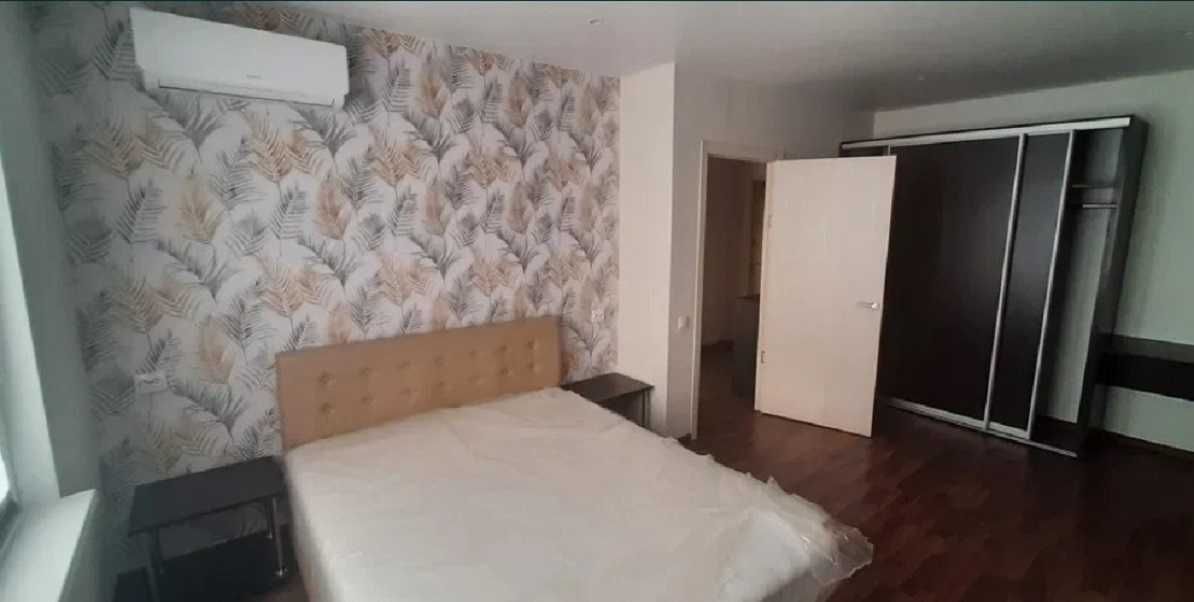 Продається квартира на вул. Берковецькій 6