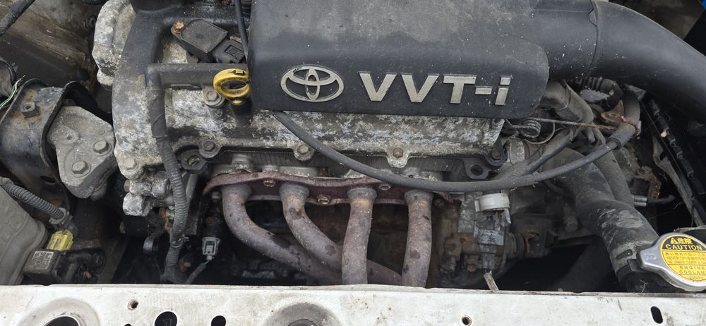 Silnik 1,0 Toyota Yaris I 2002r zderzak lampa klapa maska części