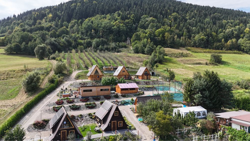 Góry wakacje domki w górach urlop z dziećmi wypoczynek sala zabaw plac