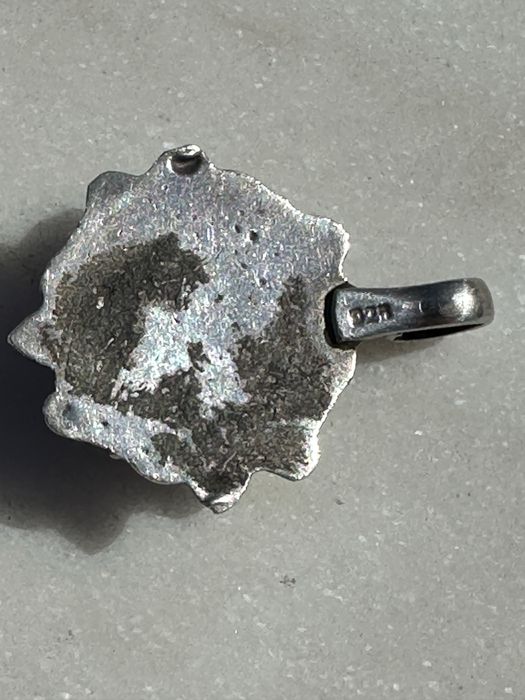 Винтажные и антикварные подвески и брошки !